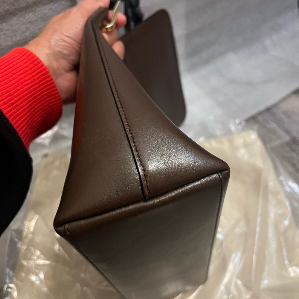 SOLD-SOLD- Gucci Brown Handbag with Black Bamboo Handle - Picture 9 of 14